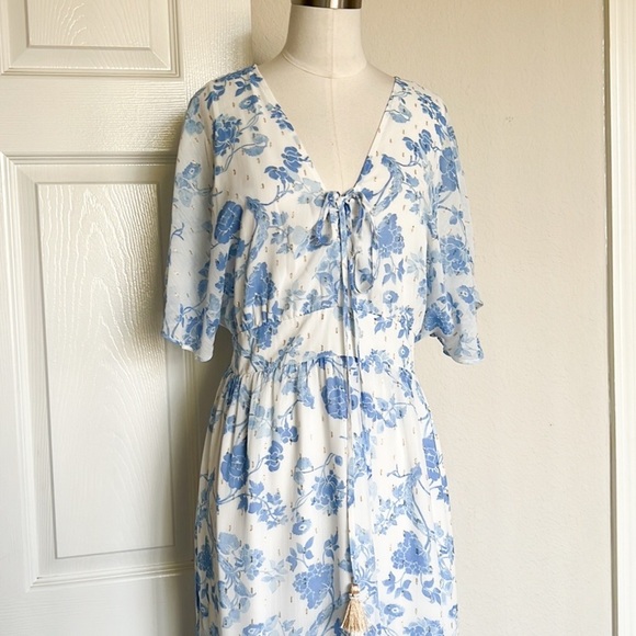 House of Harlow 1960 Floral Metallic Tiered Maxi Dress - Picture 4 of 9